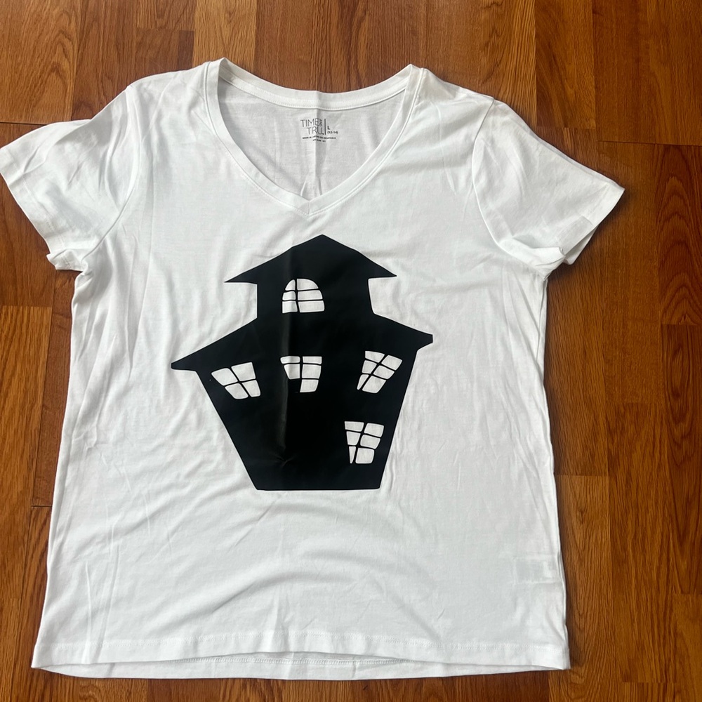 Time and Tru White T-Shirt with Black House Design